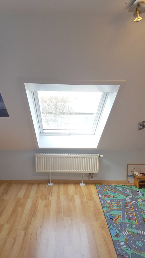 Velux Klapp-Schwing-Fenster, Höfingen