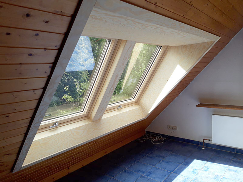 Roto Zwillingsfenster mit Aufkeilrahmen, Höfingen