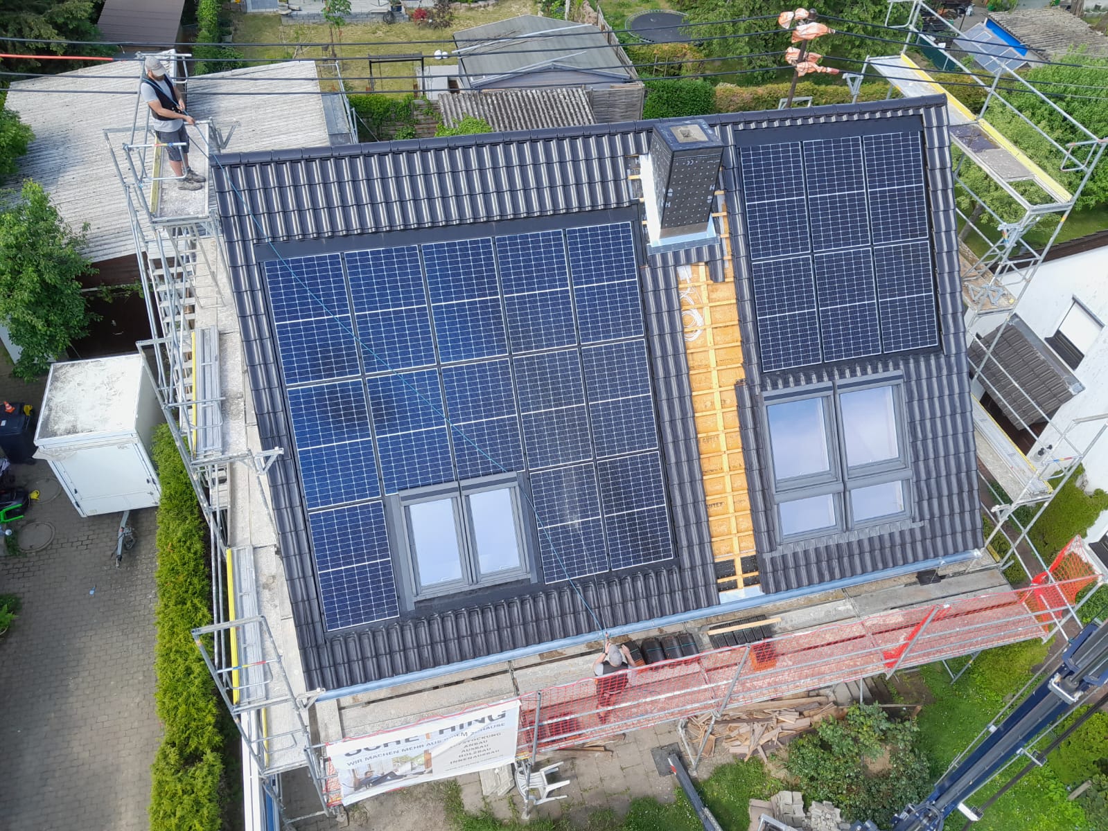 Integrierte Photovoltaik: Creaton PV-Vario System, Höfingen, Bild 5